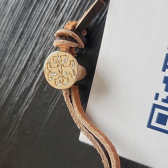 Tory Burch Sunglasses NWOT - Picture 6 of 9